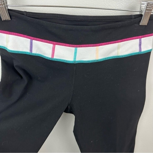 Lululemon Black Capri Workout Leggings Size 6 - Picture 5 of 9
